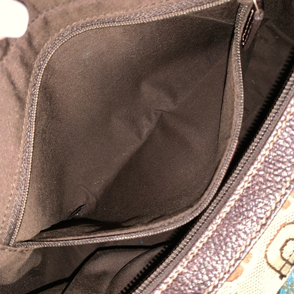 Gucci Handbag - Picture 9 of 15